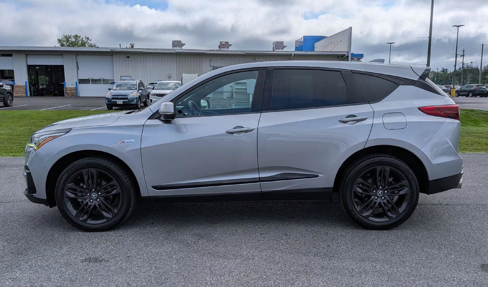 Used 2019 Acura RDX w/ Advance Package AWD/4WD image 6