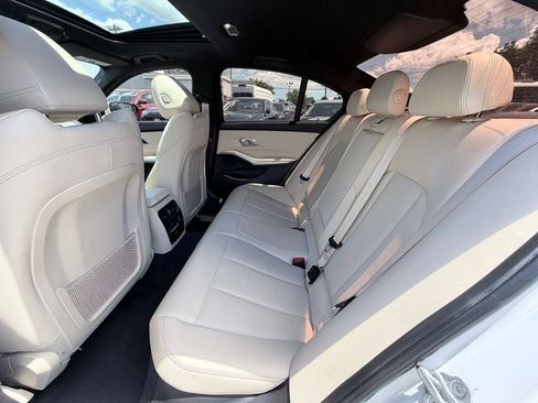 Used 2022 BMW 330i xDrive Sedan w/ Premium Package AWD/4WD image 24