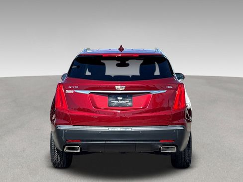 Used 2017 Cadillac XT5 Luxury w/ Driver Awareness Package image 28