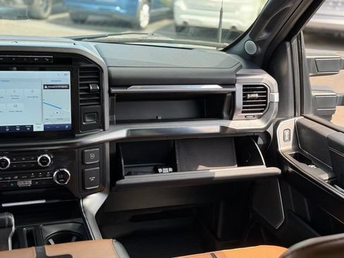 Used 2021 Ford F150 Platinum w/ FX4 Off-Road Package AWD/4WD image 37
