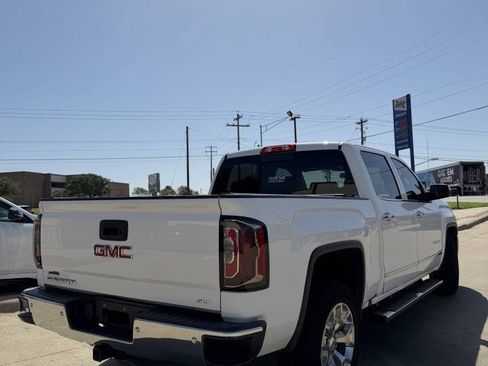 Used 2018 GMC Sierra 1500 SLT w/ Enhanced Driver Alert Package RWD image 3