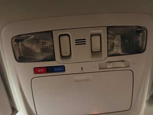 Used 2016 Subaru Legacy 2.5i Limited image 17