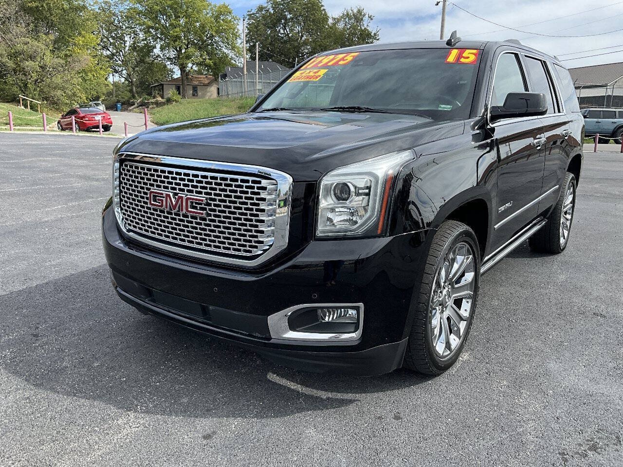 Used 2015 GMC Yukon Denali w/ Premium Package AWD/4WD image 43