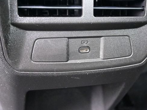 Used 2023 Chevrolet Colorado LT w/ LT Convenience Package II AWD/4WD image 19