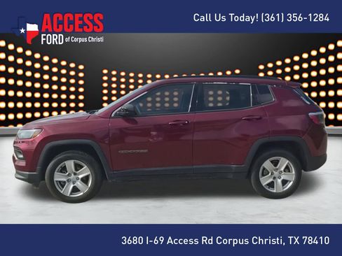 Used 2022 Jeep Compass Latitude AWD/4WD image 5
