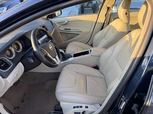 Used 2013 Volvo S60 T6 image 17