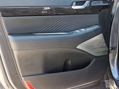 Used 2024 Hyundai Palisade Calligraphy image 13