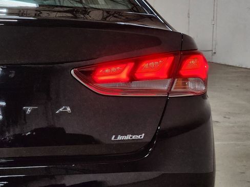 Used 2018 Hyundai Sonata Limited image 22