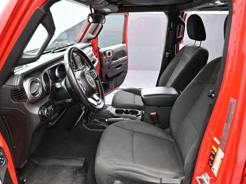 Used 2020 Jeep Wrangler Unlimited Sahara AWD/4WD image 12