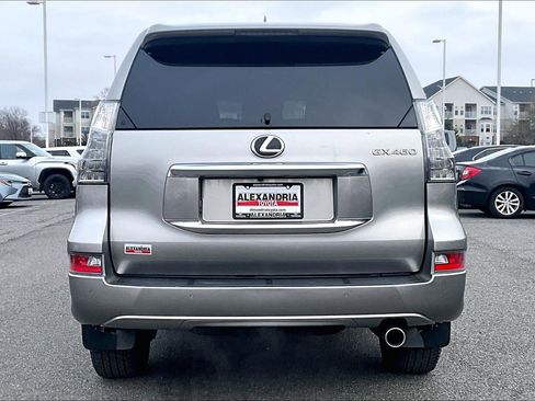 Used 2023 Lexus GX 460 Premium image 4