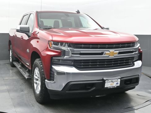 Used 2020 Chevrolet Silverado 1500 LT w/ Texas Edition AWD/4WD image 3