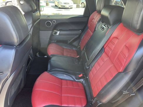 Used 2019 Land Rover Range Rover Sport HSE Dynamic image 19