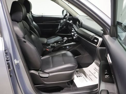 Used 2025 Kia Telluride S AWD/4WD image 23