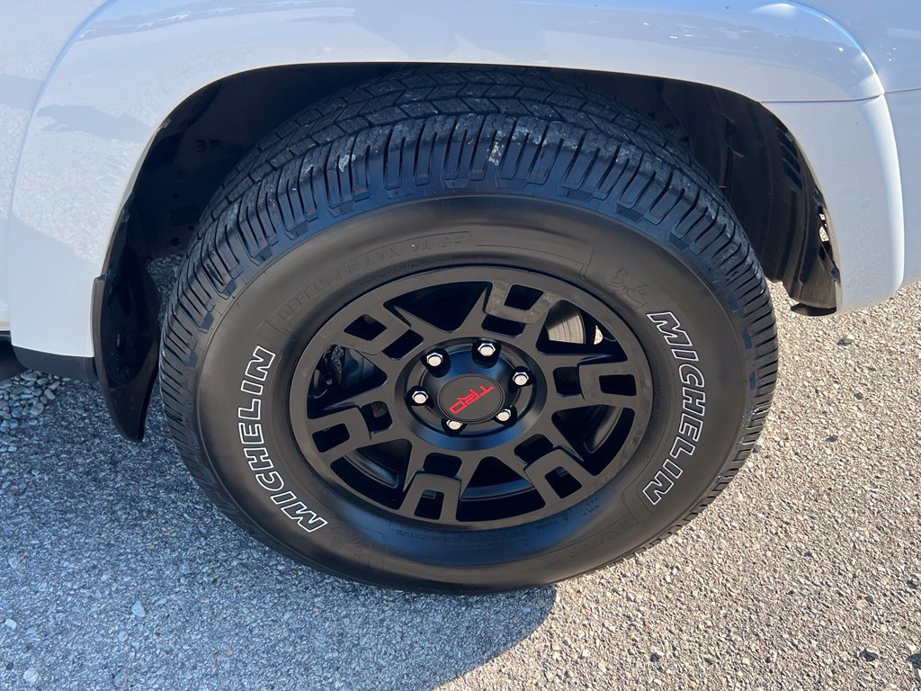 Used 2023 Toyota 4Runner TRD Off-Road Premium w/ Off Road Premium Plus Package AWD/4WD image 10
