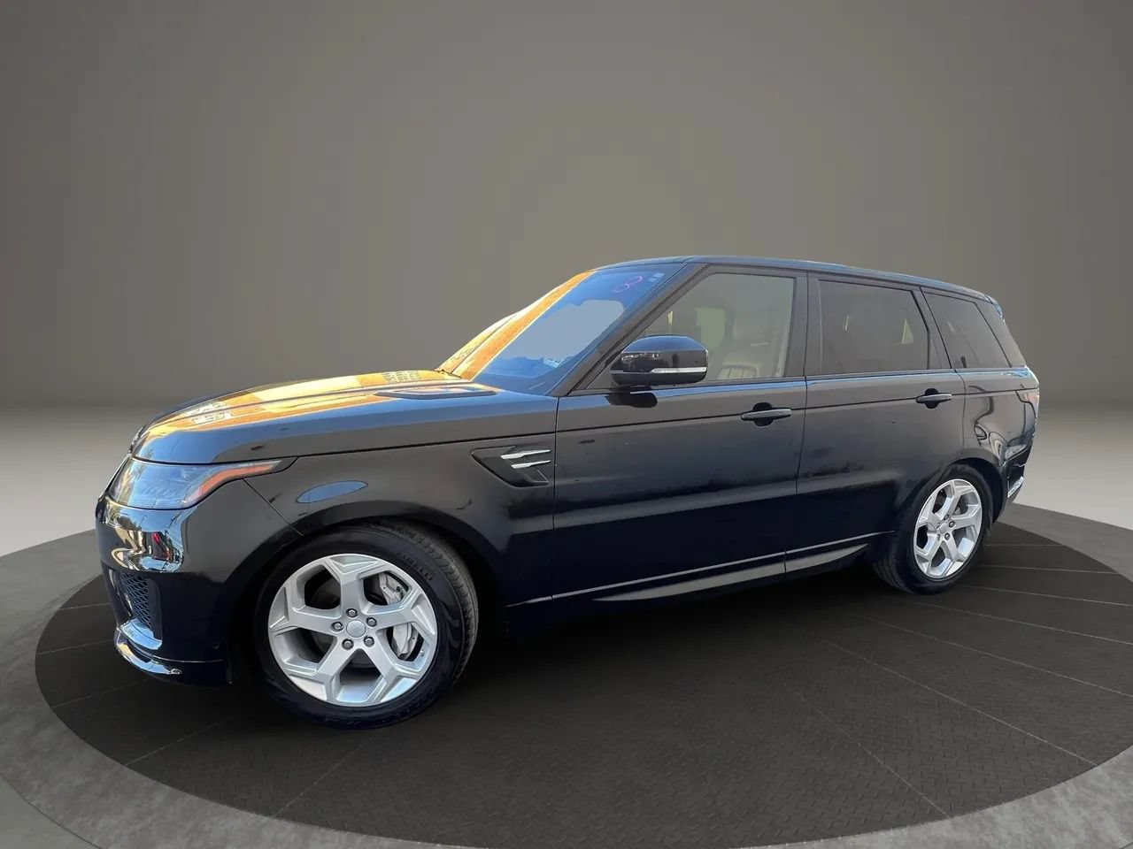 Used 2020 Land Rover Range Rover Sport HSE AWD/4WD image 2