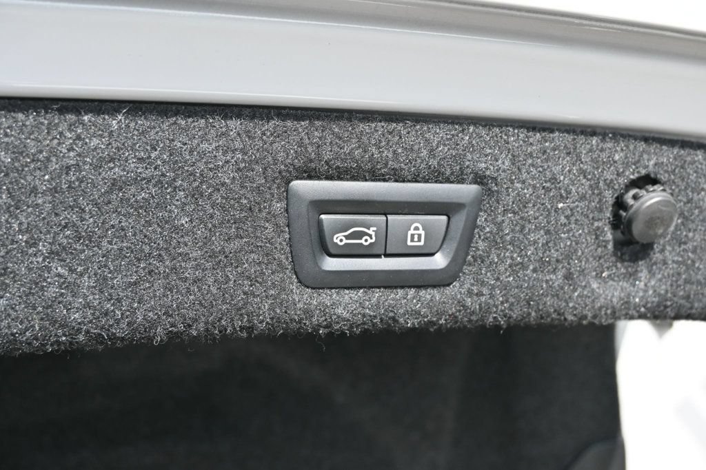 Used 2023 BMW 530e w/ Convenience Package RWD image 21