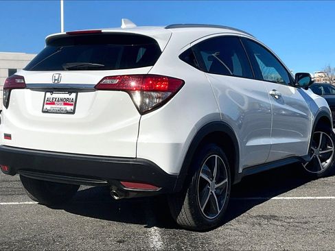 Used 2021 Honda HR-V EX image 11