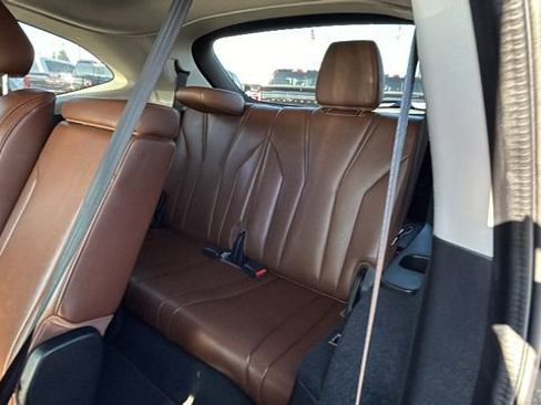 Used 2022 Acura MDX Technology image 17