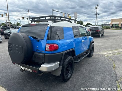 Used 2007 Toyota FJ Cruiser 4WD image 7