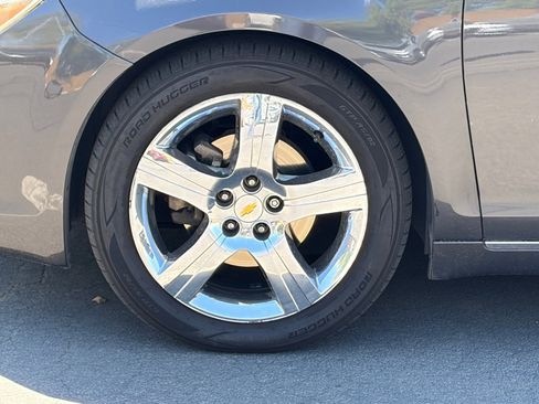 Used 2011 Chevrolet Malibu LT w/ HFV6 Engine Package image 6