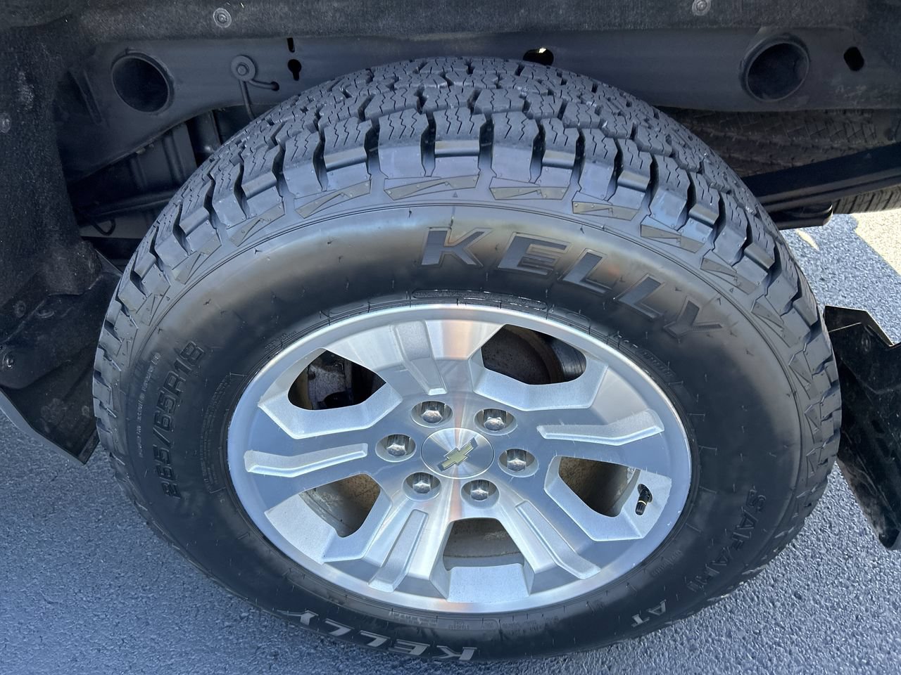 Used 2018 Chevrolet Silverado 1500 LT w/ All Star Edition AWD/4WD image 10
