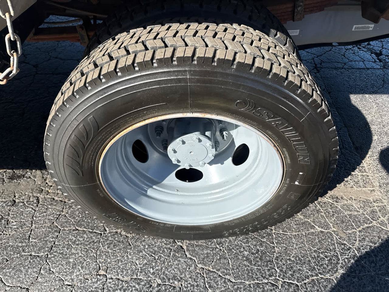 Used 2016 Ford F550 4x4 Regular Cab Super Duty image 12