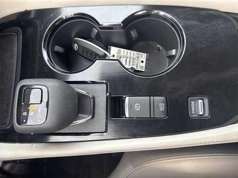 Used 2023 Nissan Rogue SL w/ SL Premium Package image 37