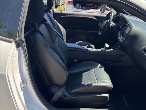Used 2016 Dodge Challenger R/T Plus RWD image 6