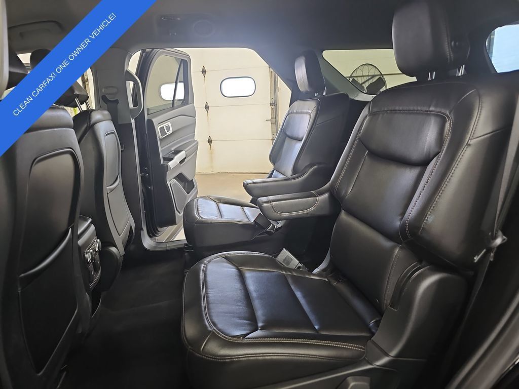 Used 2020 Ford Explorer XLT w/ Equipment Group 202A AWD/4WD image 15