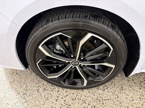 Used 2025 Nissan Altima 2.5 SR FWD image 5
