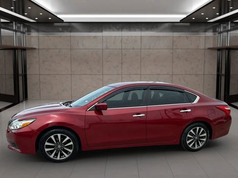 Used 2017 Nissan Altima 2.5 SV image 19