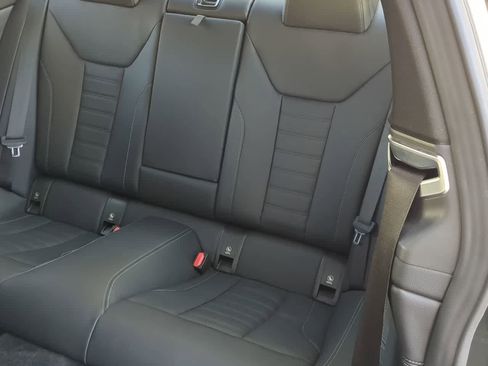 Used 2023 BMW 440i xDrive Coupe w/ Premium Package image 19