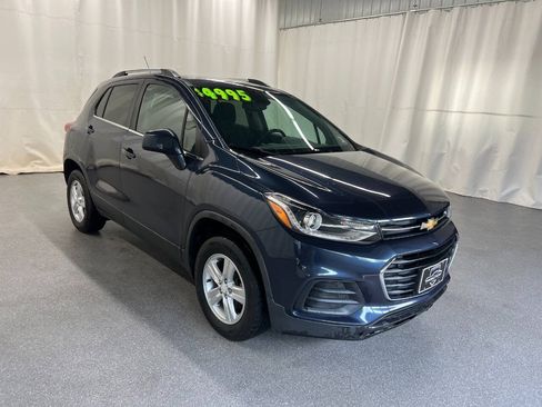 Used 2018 Chevrolet Trax LT AWD/4WD image 3