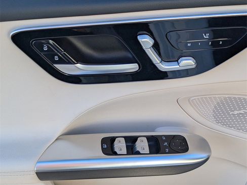 Used 2023 Mercedes-Benz C 300 4MATIC Sedan image 14