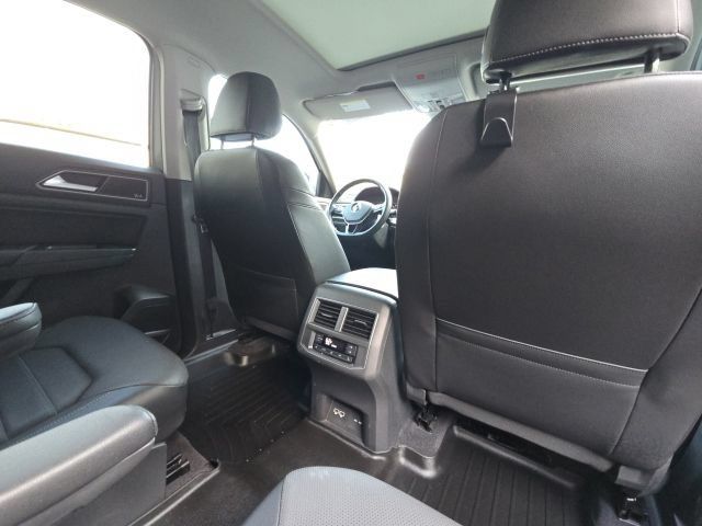 Used 2019 Volkswagen Atlas SEL Premium AWD/4WD image 17