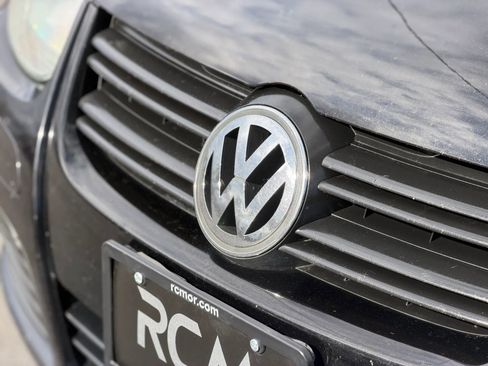 Used 2010 Volkswagen Jetta Wolfsburg Edition FWD image 7