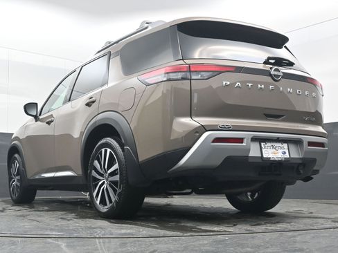 Certified 2024 Nissan Pathfinder Platinum w/ Cargo Package image 28