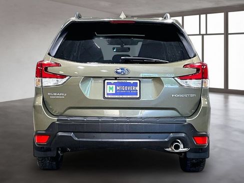 Used 2023 Subaru Forester Limited AWD/4WD image 5