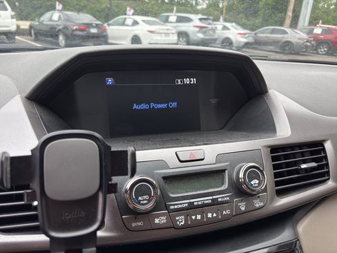 Used 2015 Honda Odyssey EX image 9
