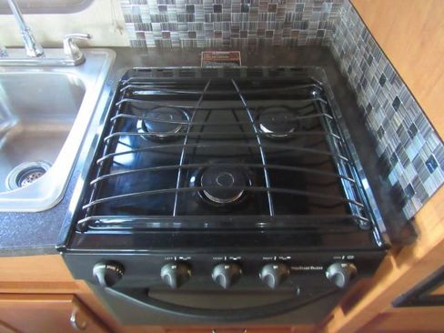 Used 2017 Ford E-450 and Econoline 450 Super Duty w/ Motorhome Prep Package image 41