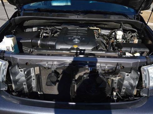 Used 2012 Toyota Sequoia Limited image 39