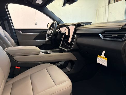 New 2026 GMC Acadia Elevation w/ Black Edition FWD image 29