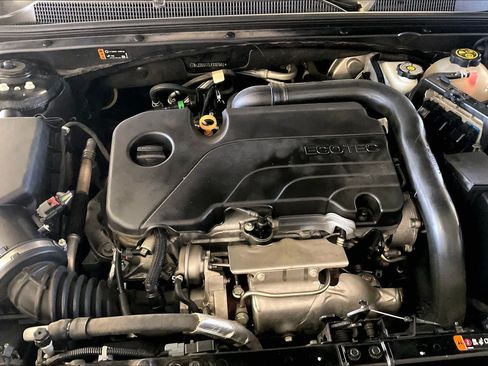 Used 2020 Chevrolet Malibu LT FWD image 28