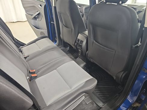 Used 2019 Ford Escape SE AWD/4WD image 14