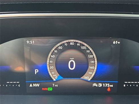 New 2026 Volkswagen Taos SE image 25