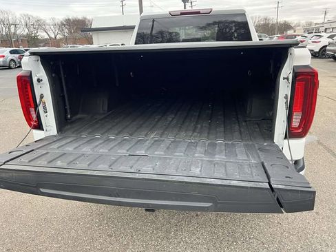 Used 2024 GMC Sierra 1500 AT4 image 13