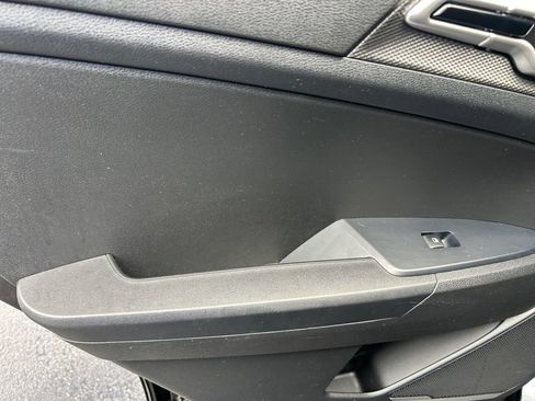 Used 2023 Kia Sportage LX AWD/4WD image 19
