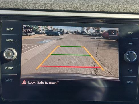 Used 2021 Volkswagen Atlas Cross Sport SEL image 23