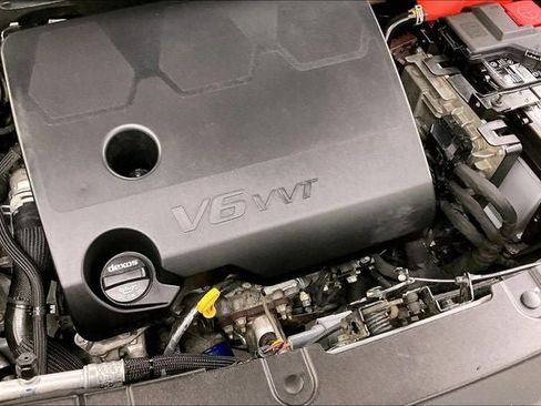 Used 2020 Chevrolet Traverse LT FWD image 29