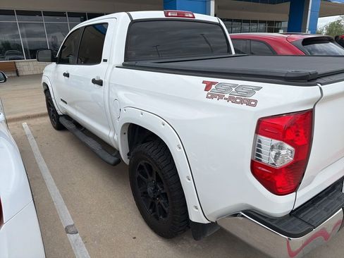 Used 2019 Toyota Tundra SR5 w/ SR5 Upgrade Package image 9